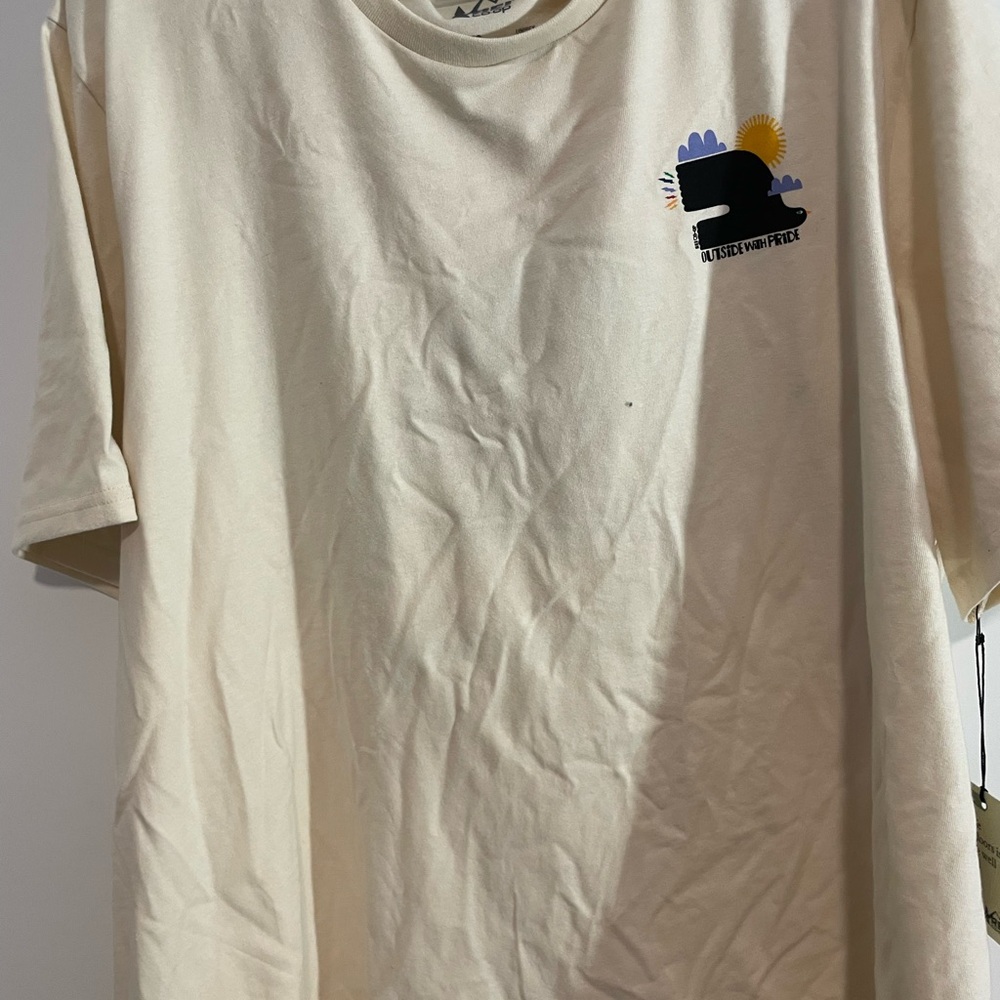 REI Cream Graphic Short Sleeve Tee